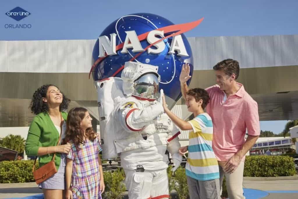 Entrée et rencontre avec un astronaute