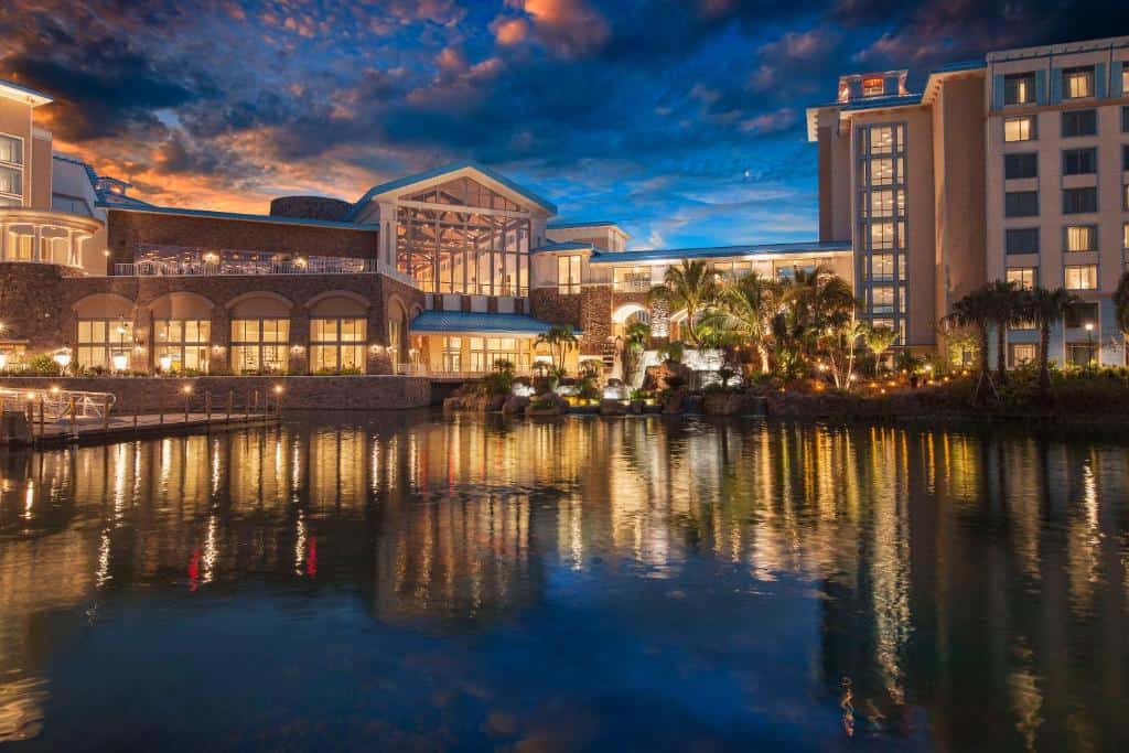 sapphire hotel orlando exterieur