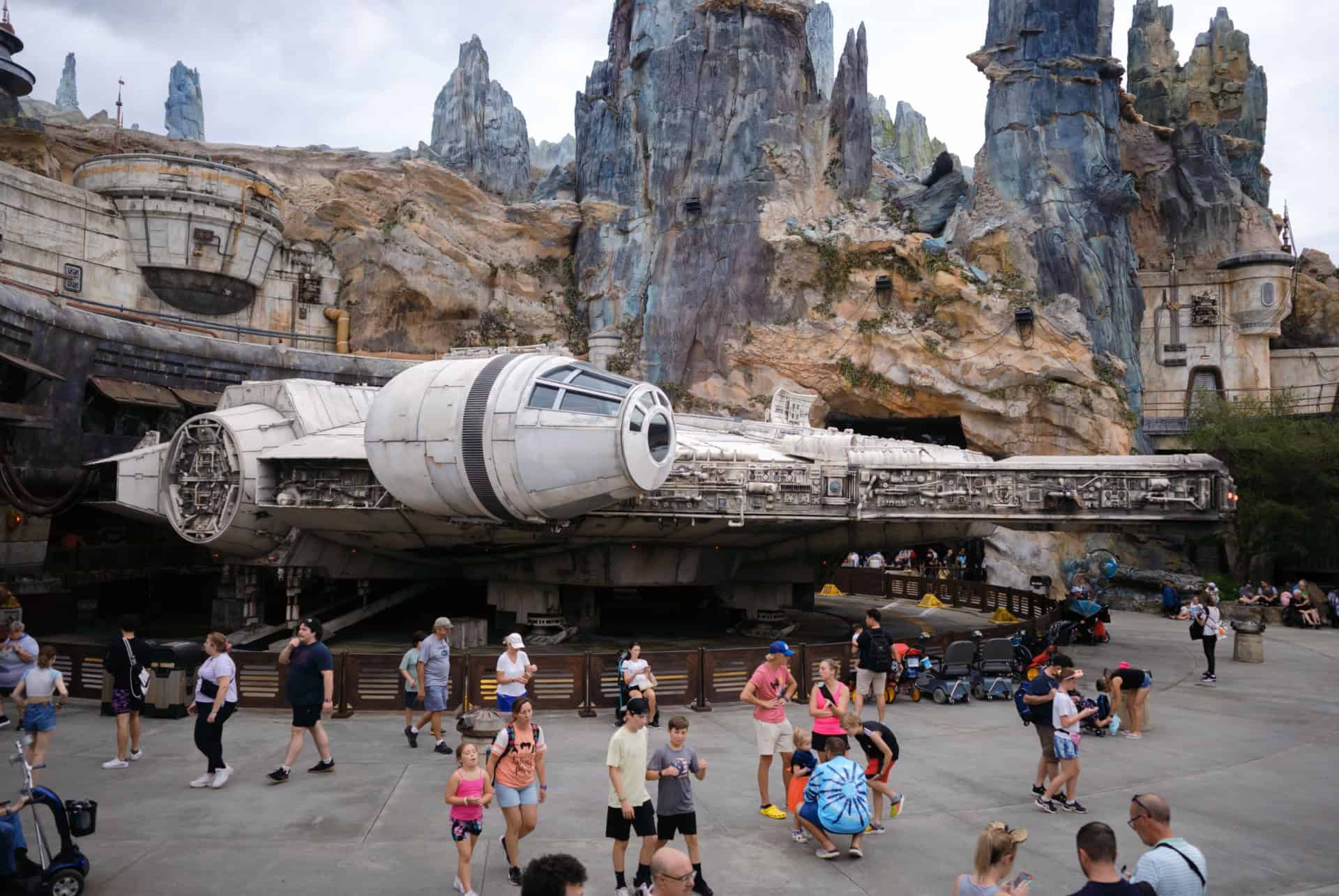 disney hollywood studios millennium falcon star wars