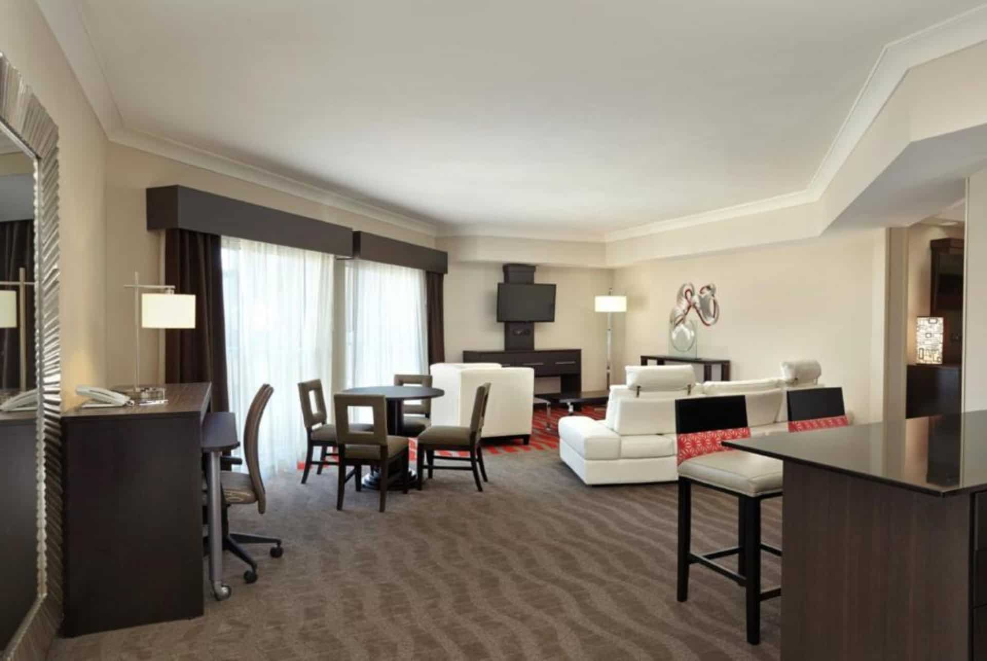 holiday inn express naples
