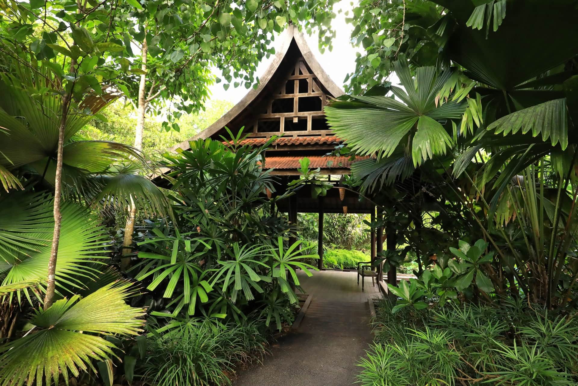 jardin et pavillon thailandais naples