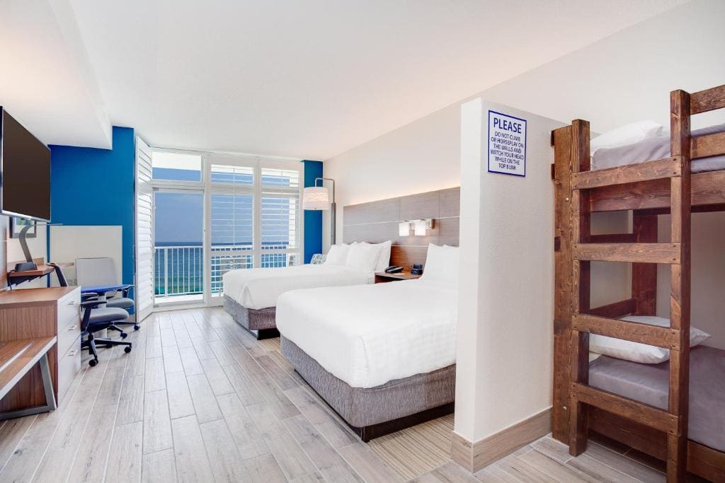 holiday inn express & suites panama city beach floride