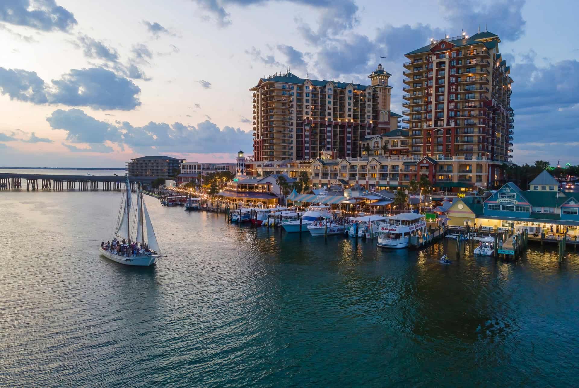 ou dormir a destin harbor boardwalk